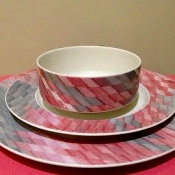 VILLEROY & BOCH Collage pattern 3-piece Dinner Set: 2 Dinner Plates,1 Soup Bowl - Picture 1 of 6